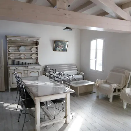 Holiday home Maison Renovee 2019 Proche Avec Jardin Prive - Fr-1-823-89